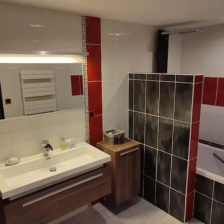 Grand T2 Lumineux Avec Parking * Nantes