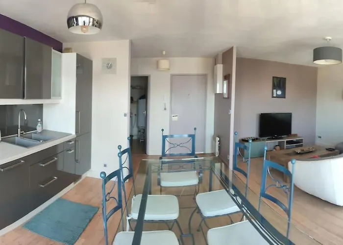 Grand T2 Lumineux Avec Parking Apartmán Nantes