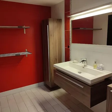 Grand T2 Lumineux Avec Parking *