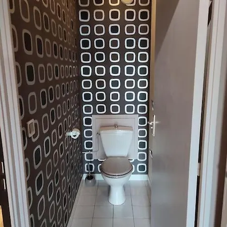 Grand T2 Lumineux Avec Parking *